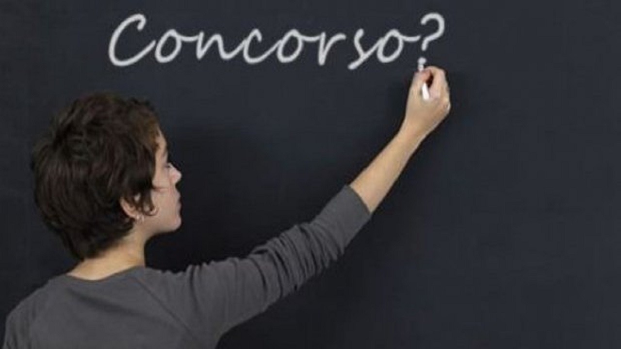 Circ. n. 103 Indizione del Concorso Interno di idee per la creazione del logo della Biblioteca Scolastica